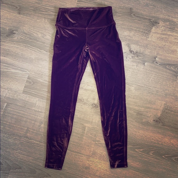 lululemon athletica Pants - Lululemon size 8 purple velvet leggings!